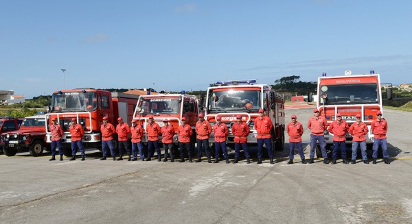 Protecção Civil. - ph. DR