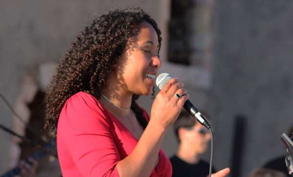 Júlia Valentim Trio. - ph. DR