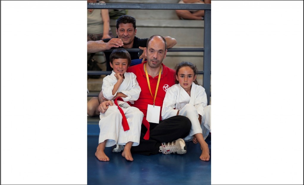 Martim e Matilde Oliveira acompanhados pelo treinador João Ramalho - ph. Rui Jorge Oliveira