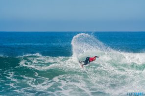 Campeonato Nacional de Surf Masters regressa a Ribeira d’Ilhas